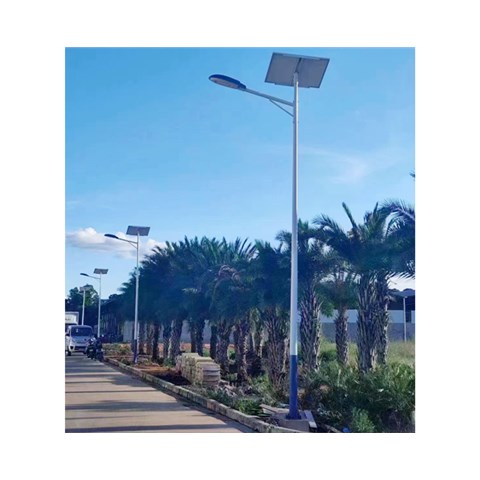 昆明太阳能路灯厂家生产的太阳能路灯的材质和耐用性如何？